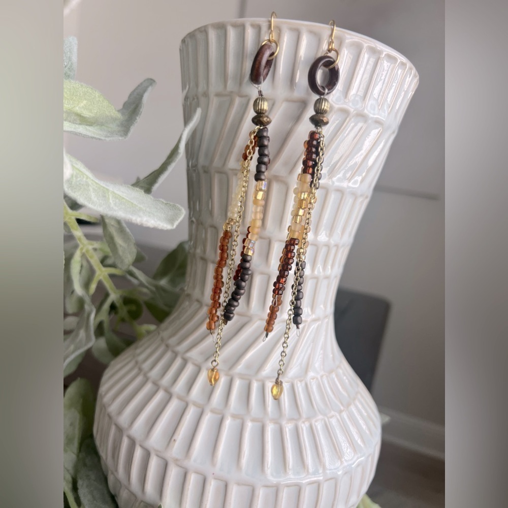 Fun long dangle beaded tassle earrings NWT